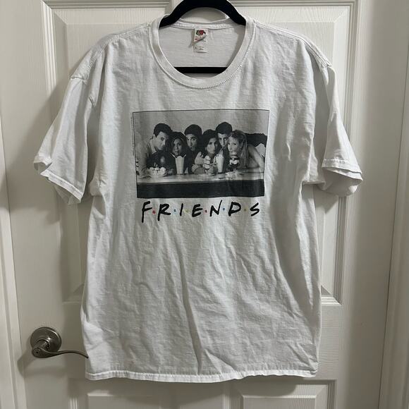 Fruit of the Loom Other - 💥Fruit Of The Loom Unisex HD Cotton FRIENDS TV Graphic‎ T-Shirt size Large White